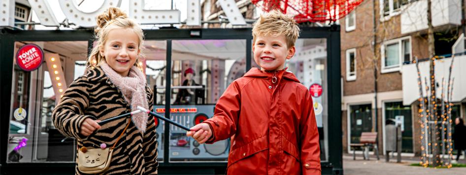Kinderen wandelen Tover Route Roermond