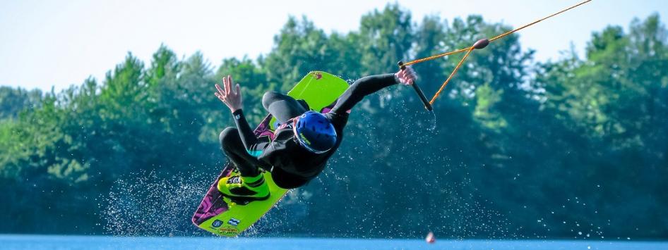 Extreme watersporten Maasplassen Limburg