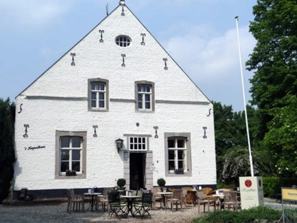 The white village thorn