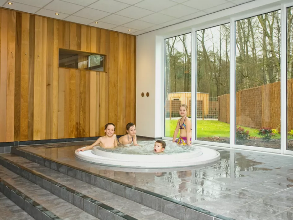 De jacuzzi bij Vita Allegra 