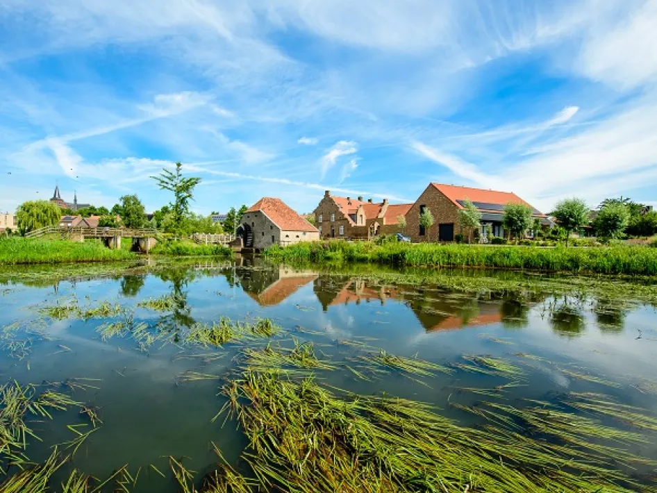 Wandelroute Neer water en molen