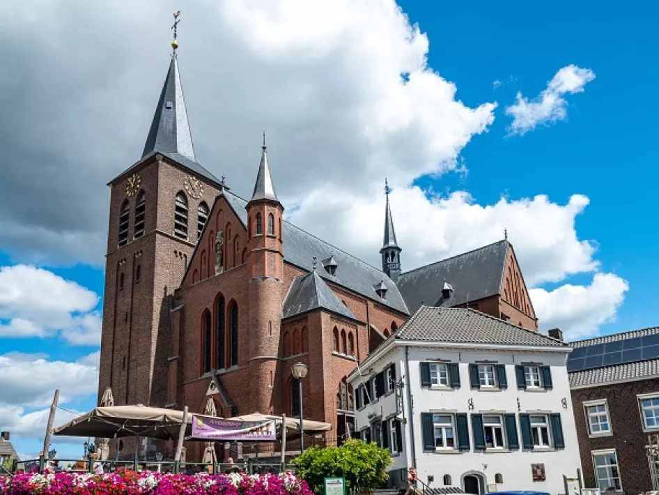 Wandelroute Neer kerk