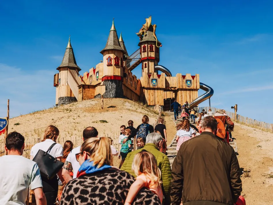 Das neue riesige Spielschloss von BillyBird Drachenreich.