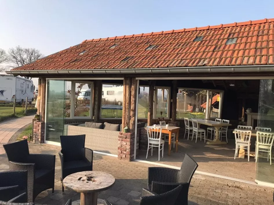 Camper place terrace