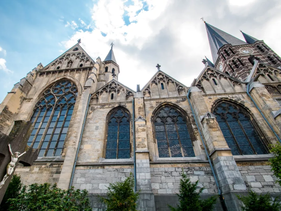 The side view of the Abbey church seen from below