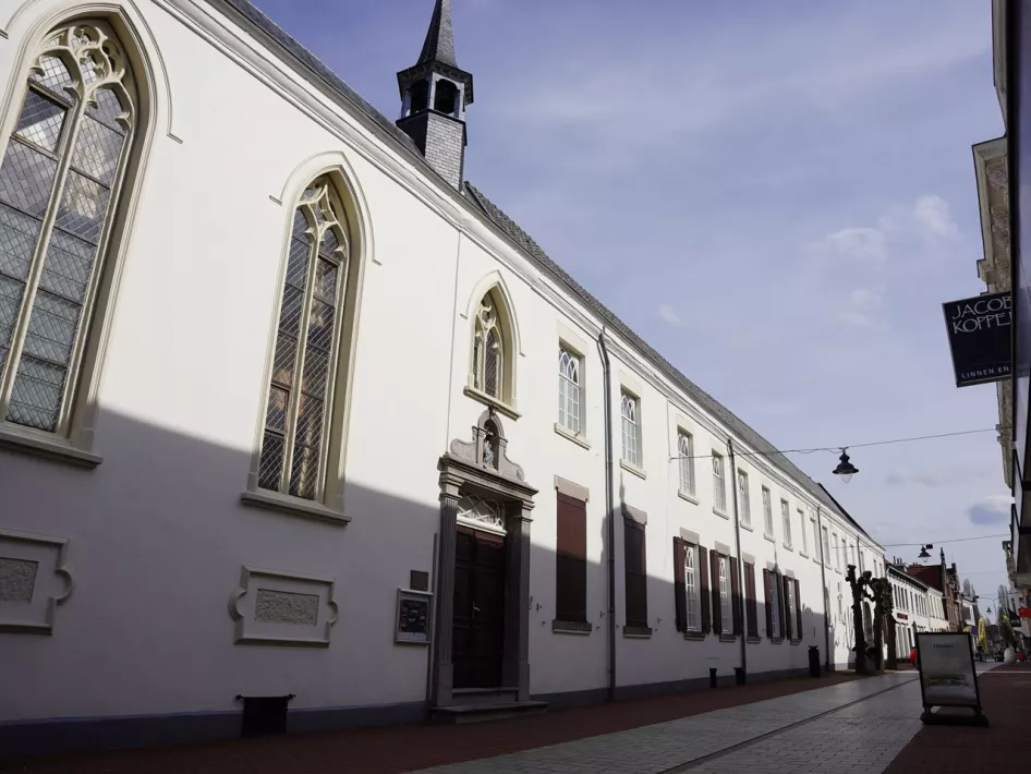 Het Birgittinessen Klooster met op de binnenplaats de kloostertuin