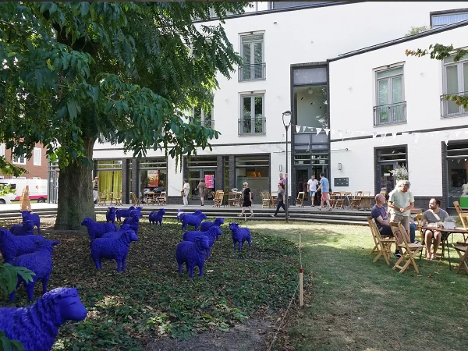 Der Garten und die Terrasse des Venray-Museums