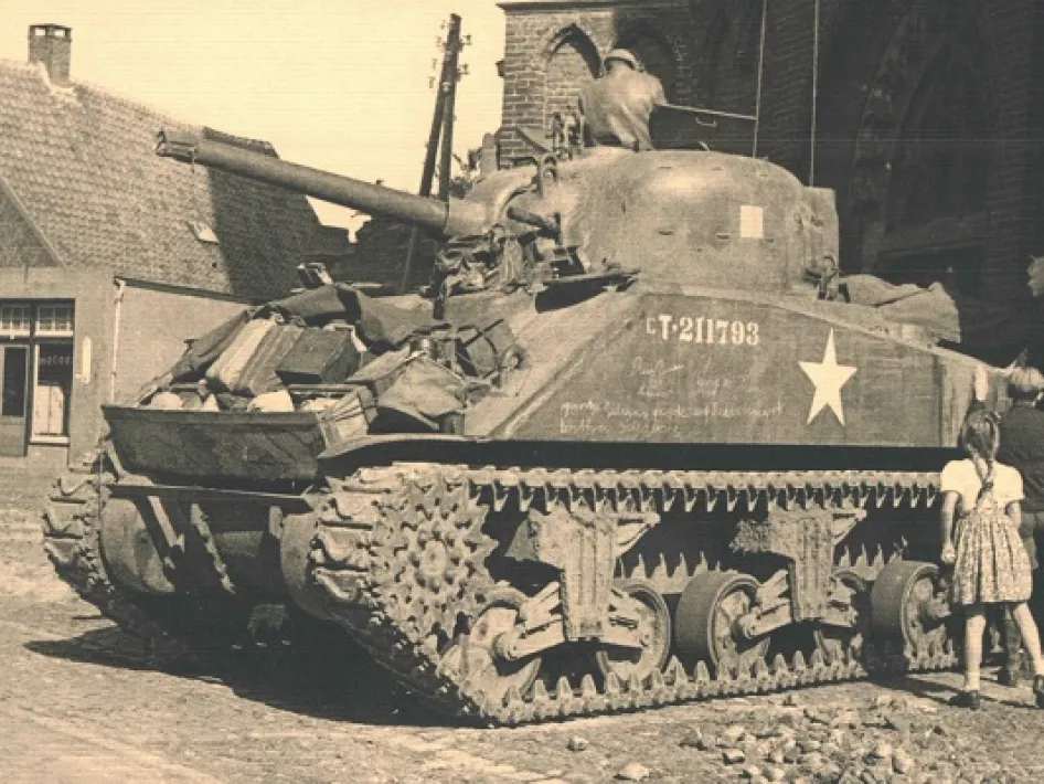 Britische Panzer verursachen deutschen Rückzug