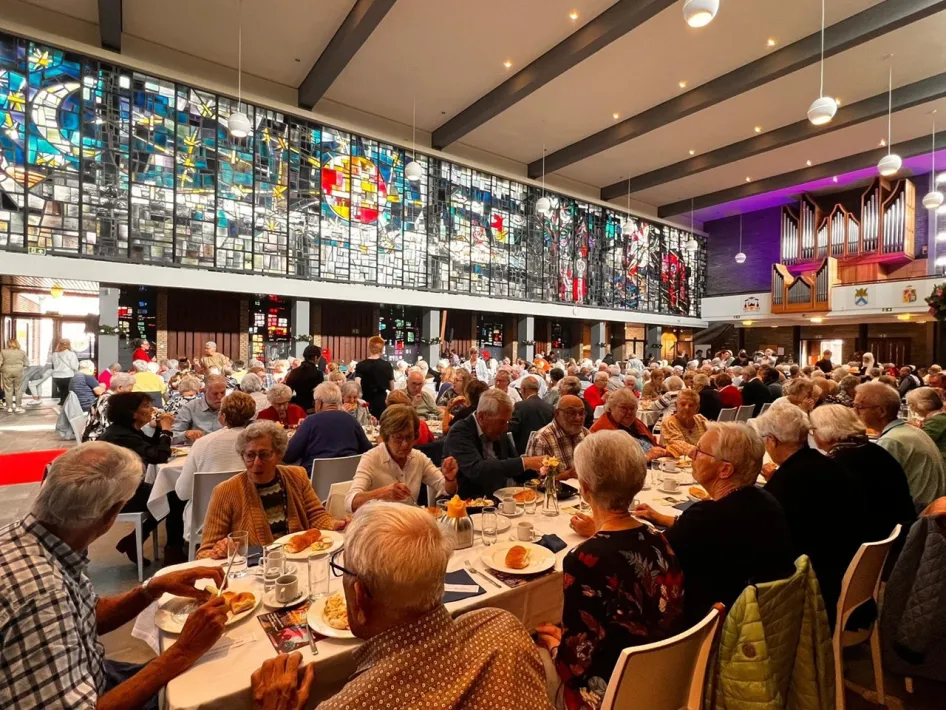 Gezamenlijke lunch tijdens Eten met Franciscus in het Franciscus Huis Weert.