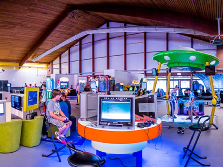 games in gamecenter E-village