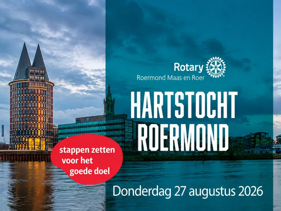 Hartstocht Roermond met zicht op de skyline aan het water.