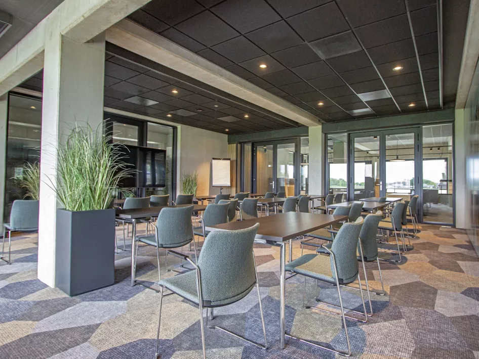 Presentatieruimte met audiovisuele middelen bij Hotel Rosveld