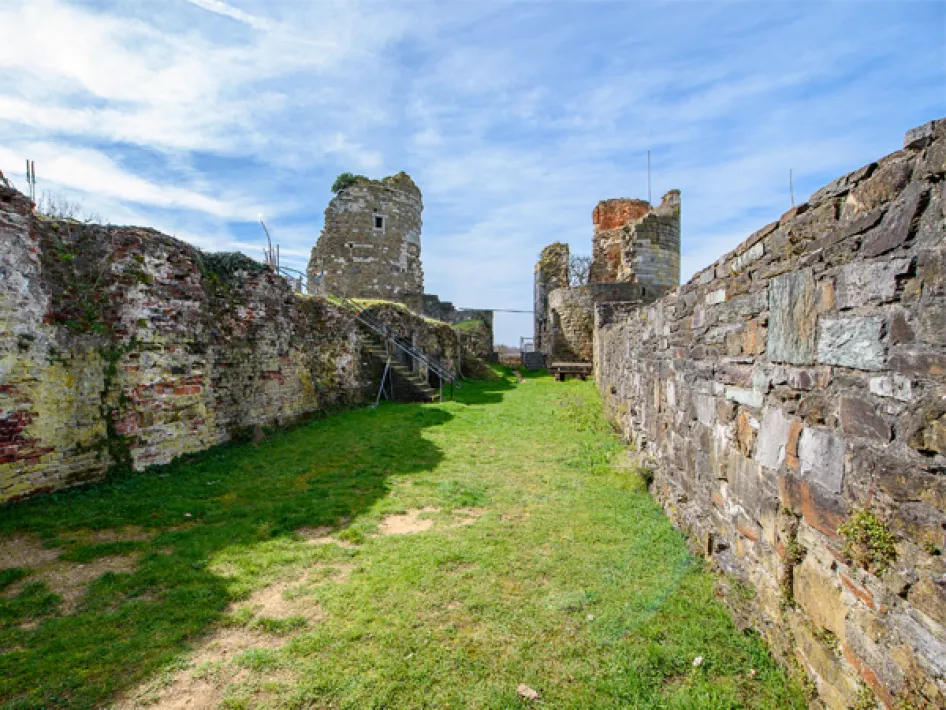 De ruïnes van Kasteel Montfort