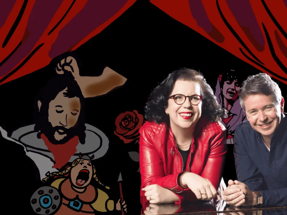 Francis van Broekhuizen en Gregory Bak gefotoshopt op een podium met geopend rood doek.