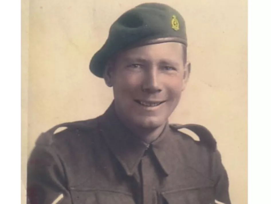 Portretfoto van korporaal Henri Eric Harden