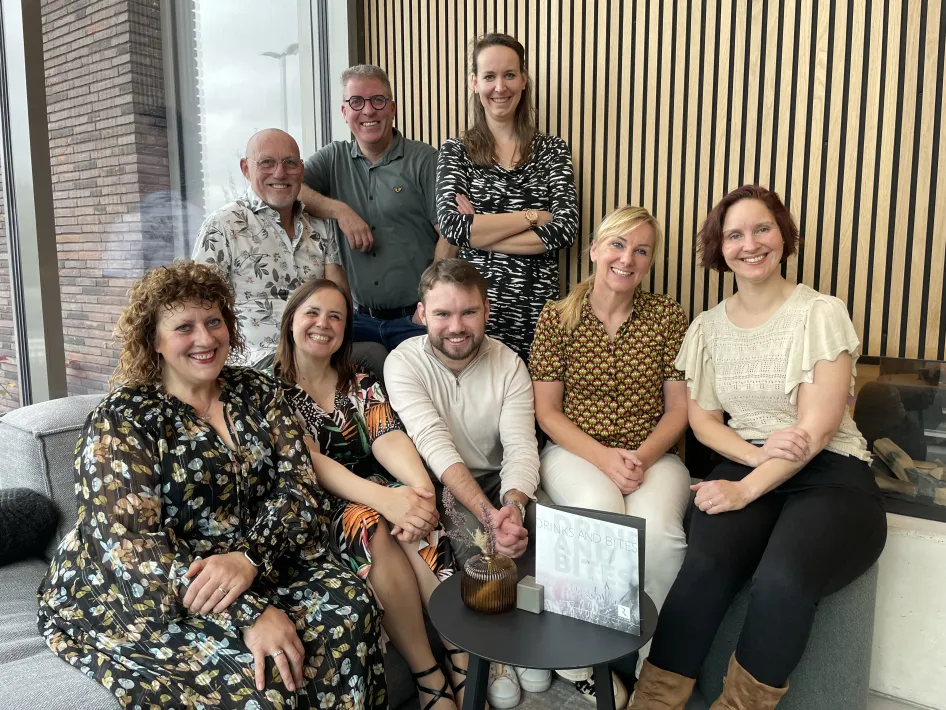 Leden van toneelvereniging Mengelmoes