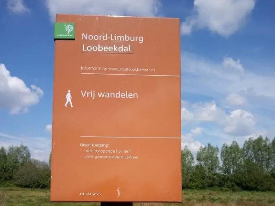 Wandelbord in het Loobeekdal