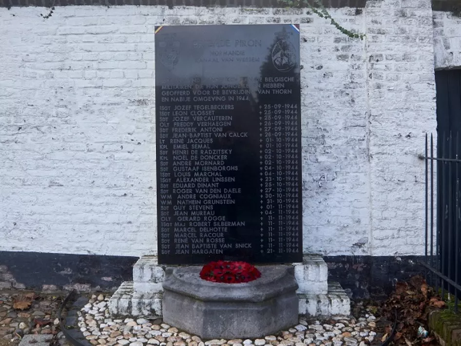 De plaquette van het monument voor Belgische Militairen in Thorn