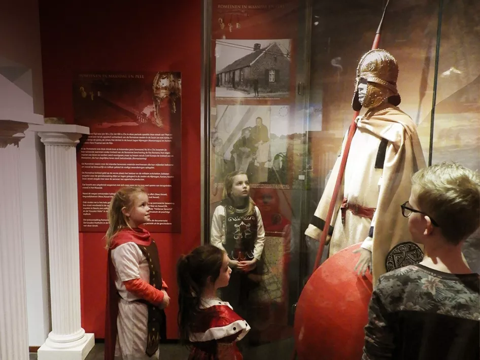 Eine der Ausstellungen zeigt einen echten Ritter