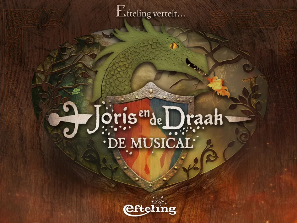 Afbeelding van de familiemusical Joris en de Draak van Efteling vertelt, met een vuurspuwende draak, een middeleeuws schild en zwaard op een houten achtergrond.