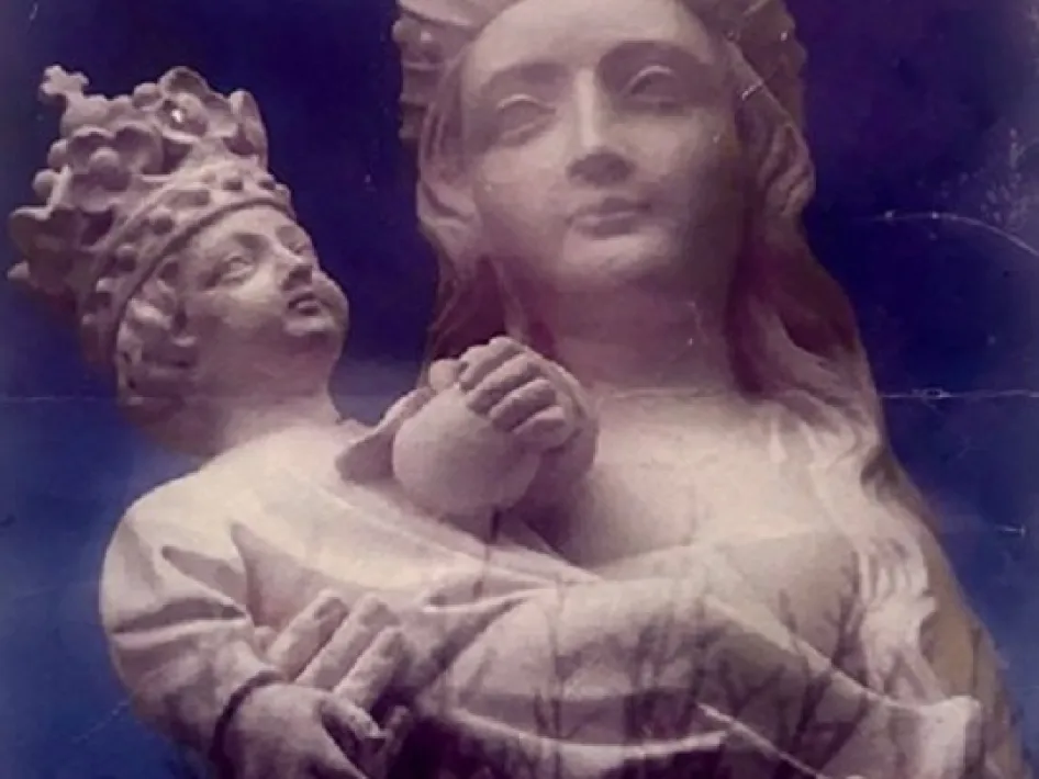 De Putbeelden en Moeder Maria in Roermond