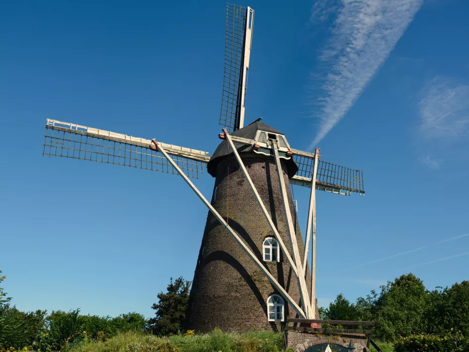 De Sint Odamolen van achteren gezien