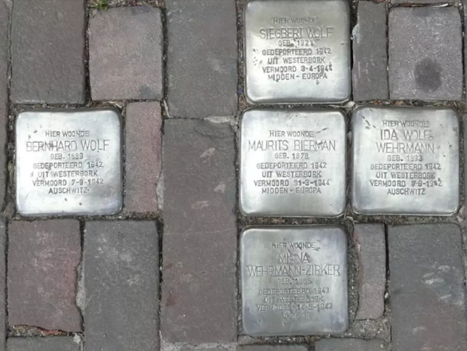 Stolpersteine zwartbroekstraat 36