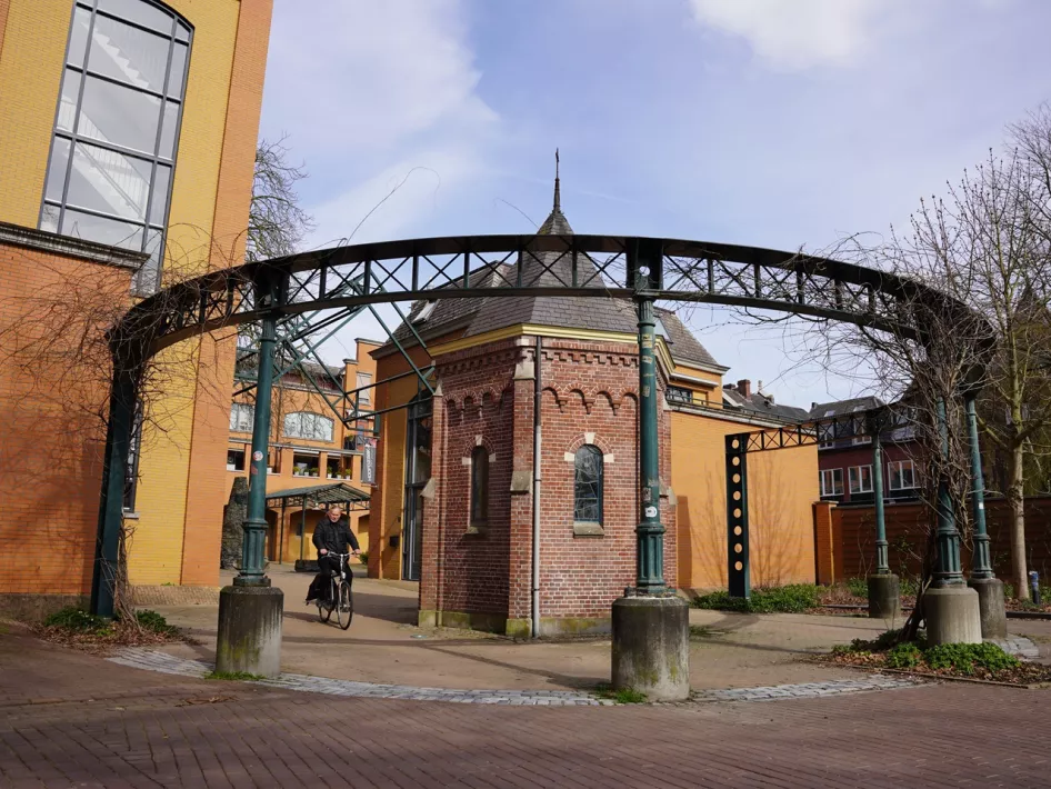 Het Raphaelpad bij het Ursulinenklooster