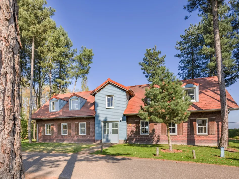 One of the many holiday villas at Vakantiepark Weerterbergen