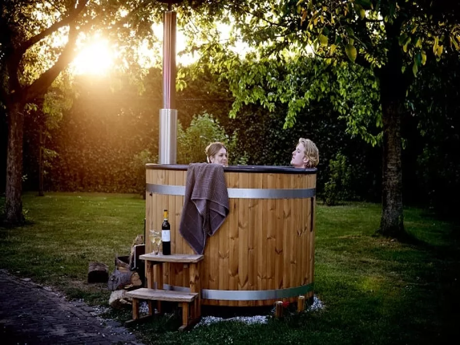 Hot tub