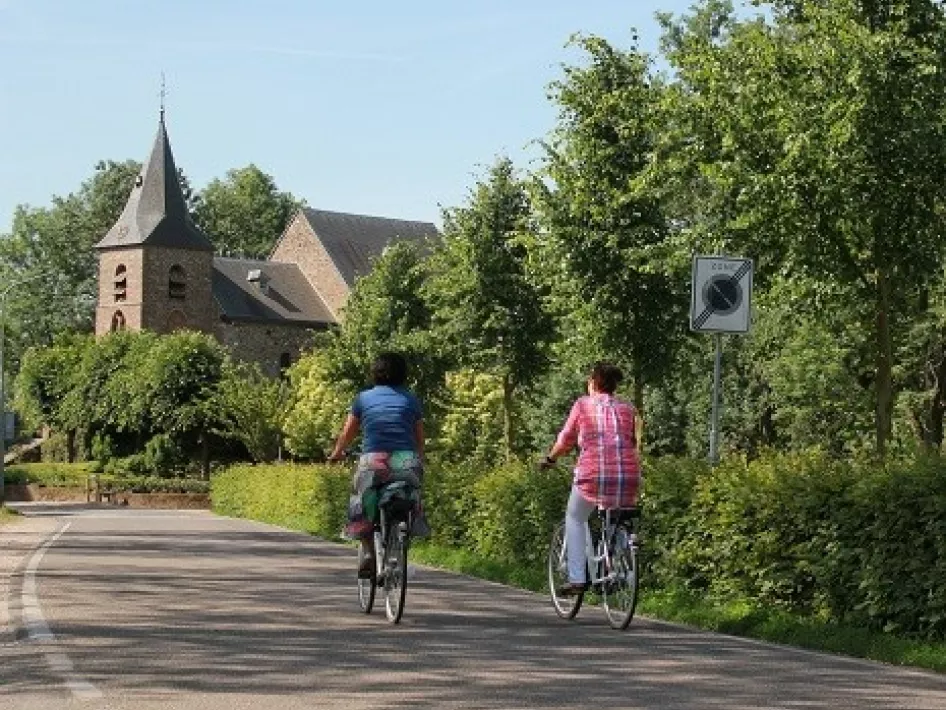 Fietsers in Asselt 
