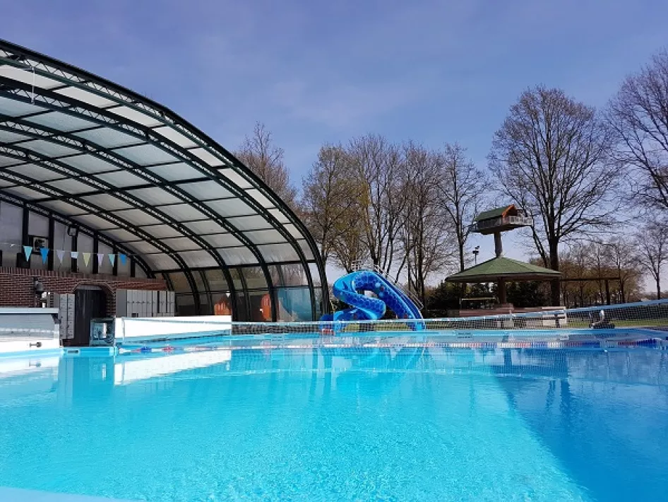 Het zwembad van Kampeerbos de Simonshoek