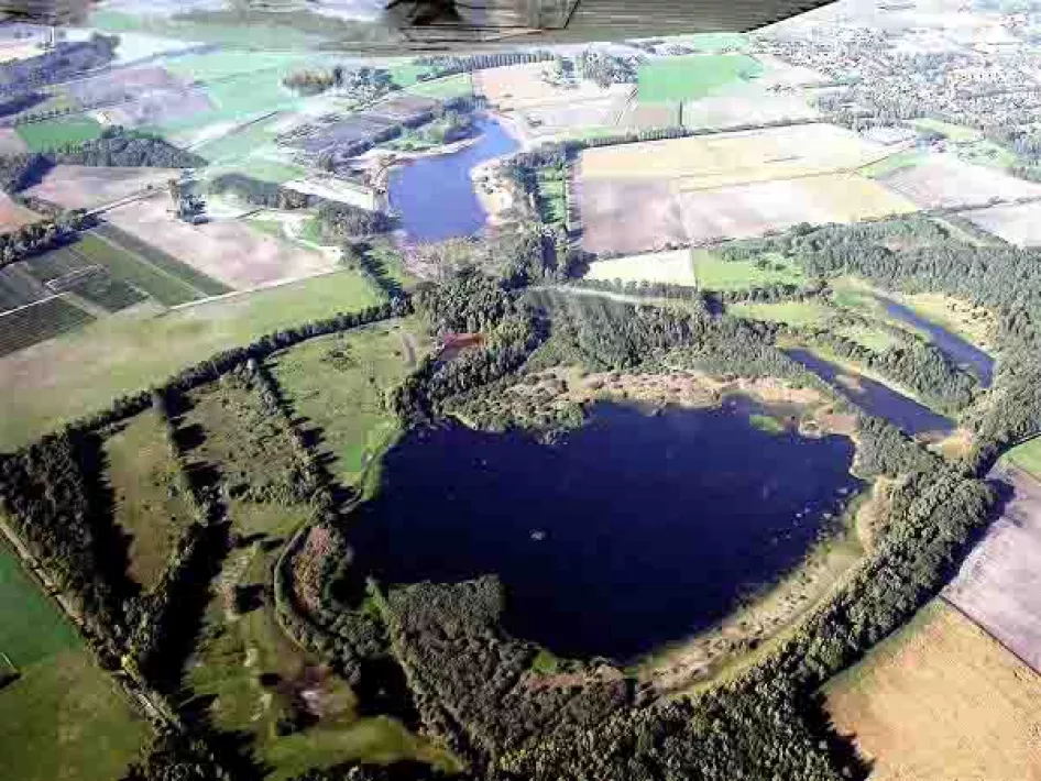 Luftaufnahme von Naturschutzgebiet Sarsven und dem Banen