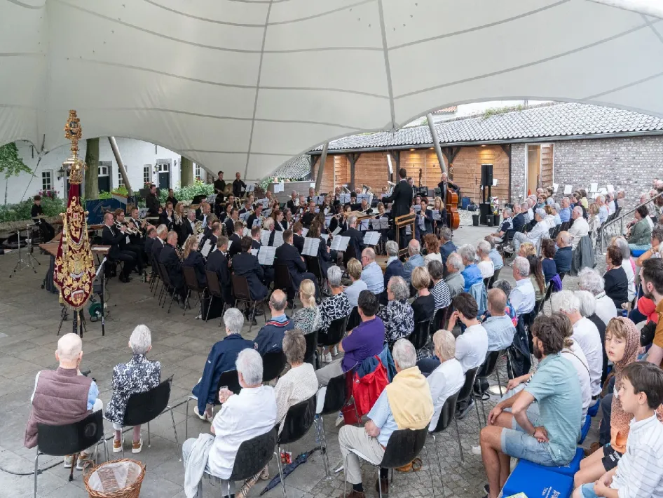foto van het open air concert