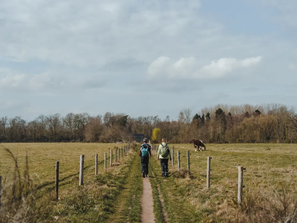 2 wandelaars in Swalmen tijdens een wandel4daagse