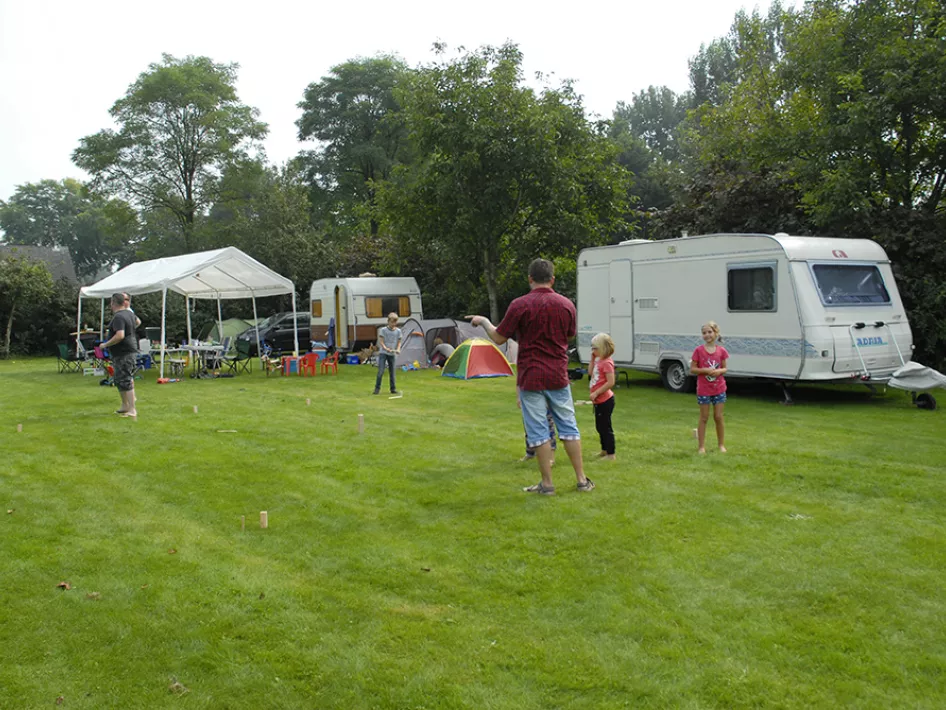 Spiele auf den Wohnmobilstellplatz De Pionier