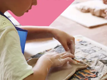 Zomer bij de Musea Maaseik: FOR KIDS Klei-atelier in het RAM