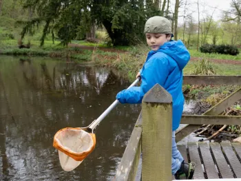 Natuuravontuur voor kinderen met bodemdiertjes en waterdiertjes