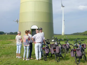 Openstelling windturbine De Coöperwiek
