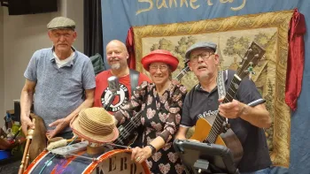 Gezellige muziek met een ‘Peelsausje’ 