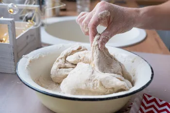 Dorsen, graan malen en brood bakken bij Eynderhoof
