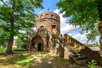 Vertel- en poppenspel rondom de Rattentoren